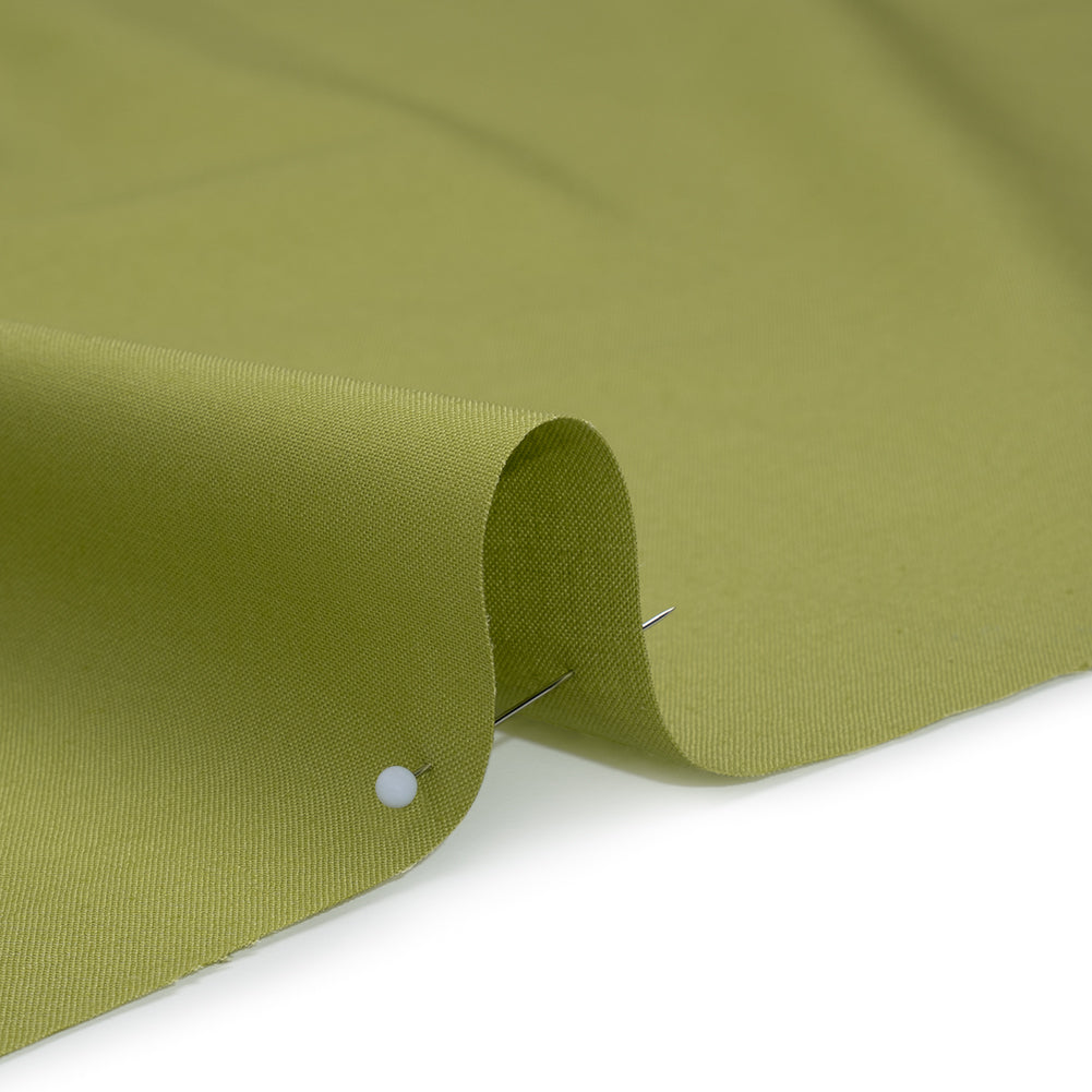 Premium Solid Quilting Cotton by Northcott - Kiwi - Colorworks Collection - Detail Premium Solid Quilting Cotton by Northcott - Kiwi - Colorworks Collection - Detail