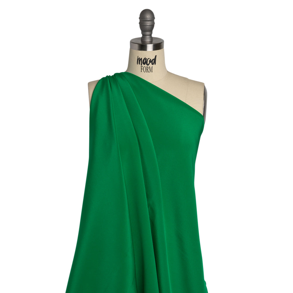 Silk 4-Ply Crepe 44" - Kelly Green - Premium Collection Silk 4-Ply Crepe 44" - Kelly Green - Premium Collection
