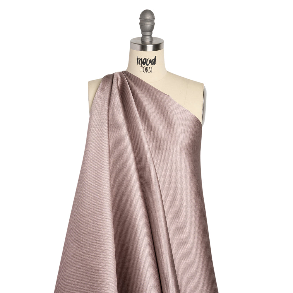 Polyester and Silk Mikado Pique Made in Italy - Deauville Mauve - Premium Collection Detail Polyester and Silk Mikado Pique Made in Italy - Deauville Mauve - Premium Collection Detail