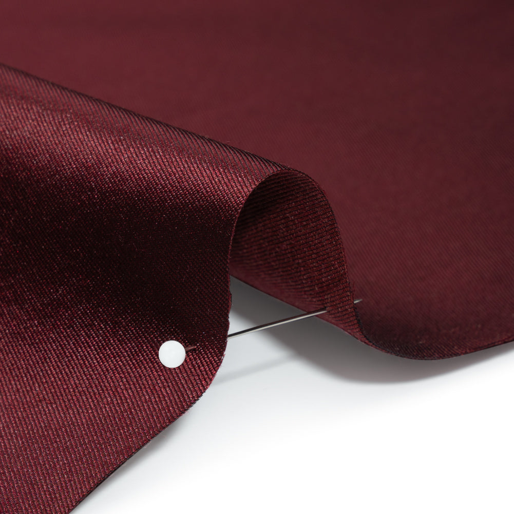 Silk Wool Twill - Port Royale - Premium Collection Detail Silk Wool Twill - Port Royale - Premium Collection Detail