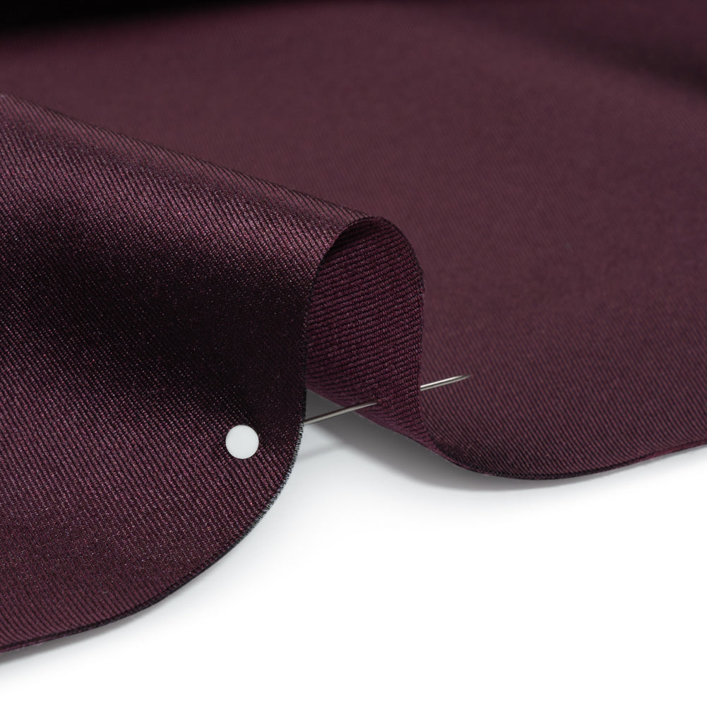 Silk Wool Twill - Fig - Premium Collection Detail Silk Wool Twill - Fig - Premium Collection Detail