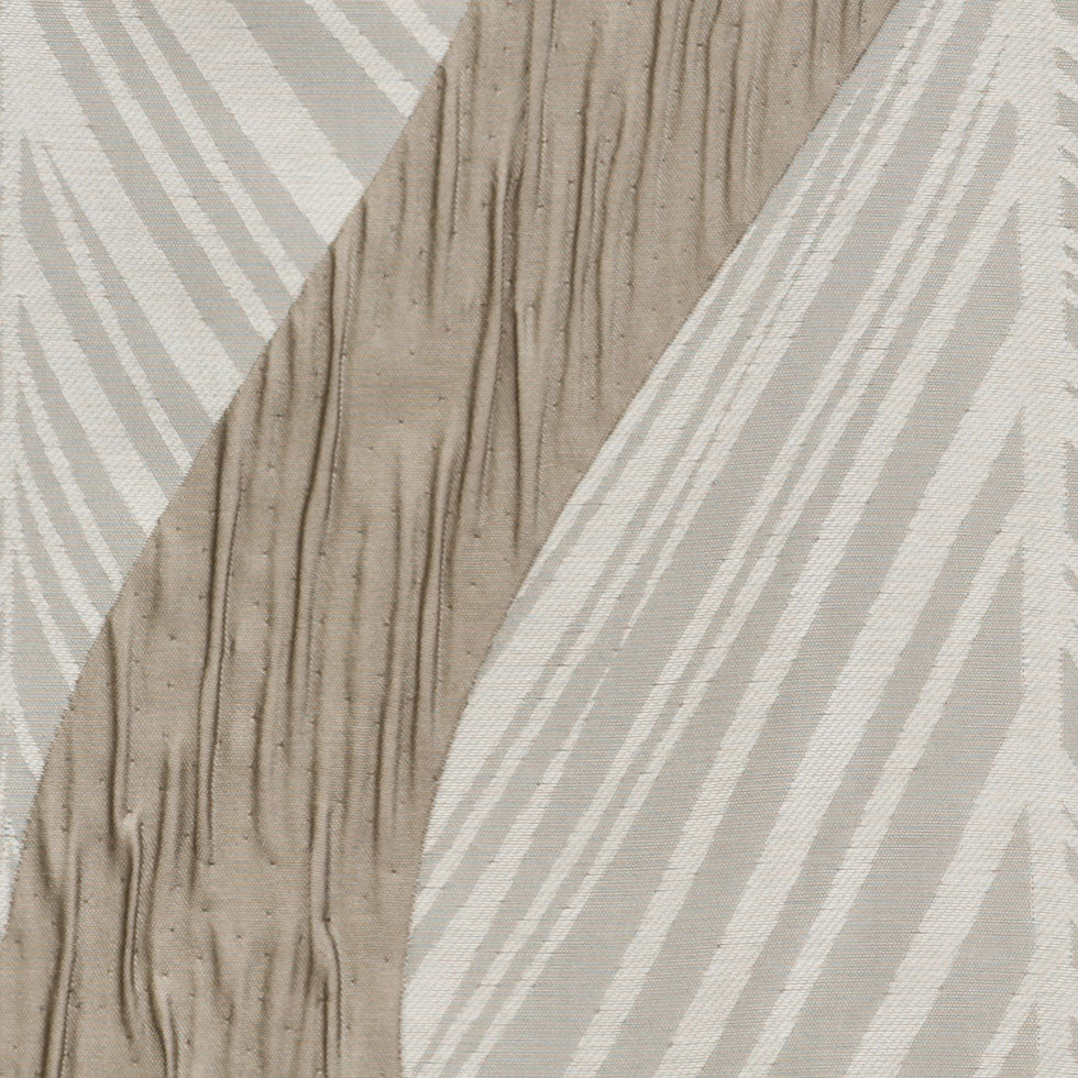 Linen  Bold Leaves Polyester Detail