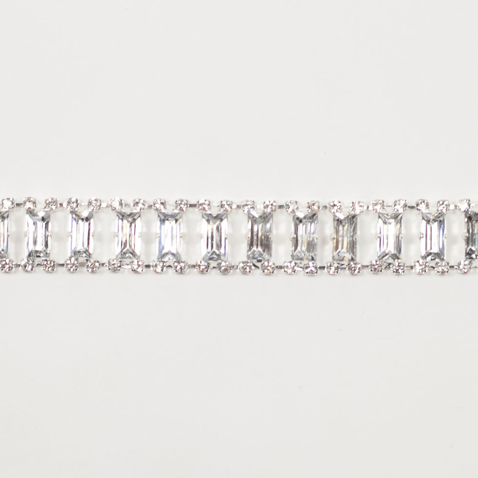 0.5" Silver Metal & Rhinestone Trim Detail