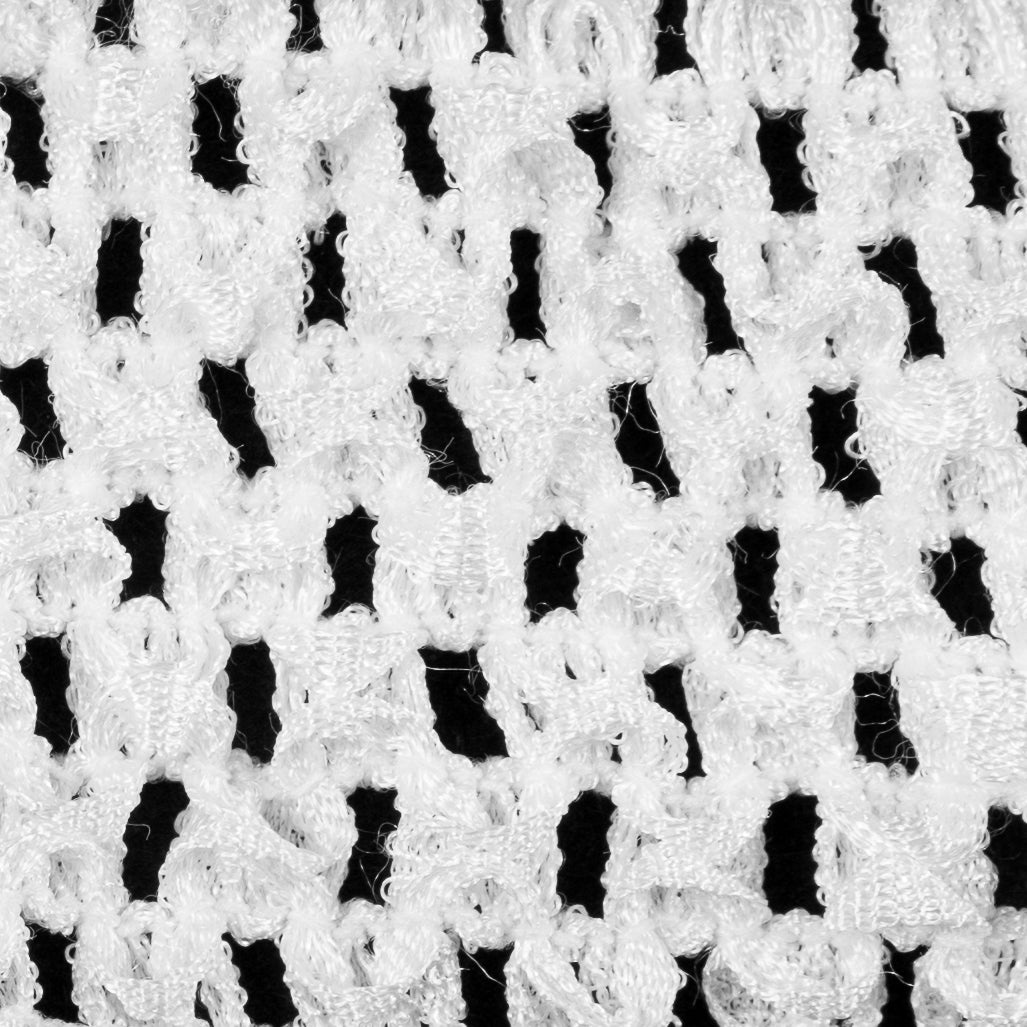 2 White Stretch Puckered Crochet Trim - Detail