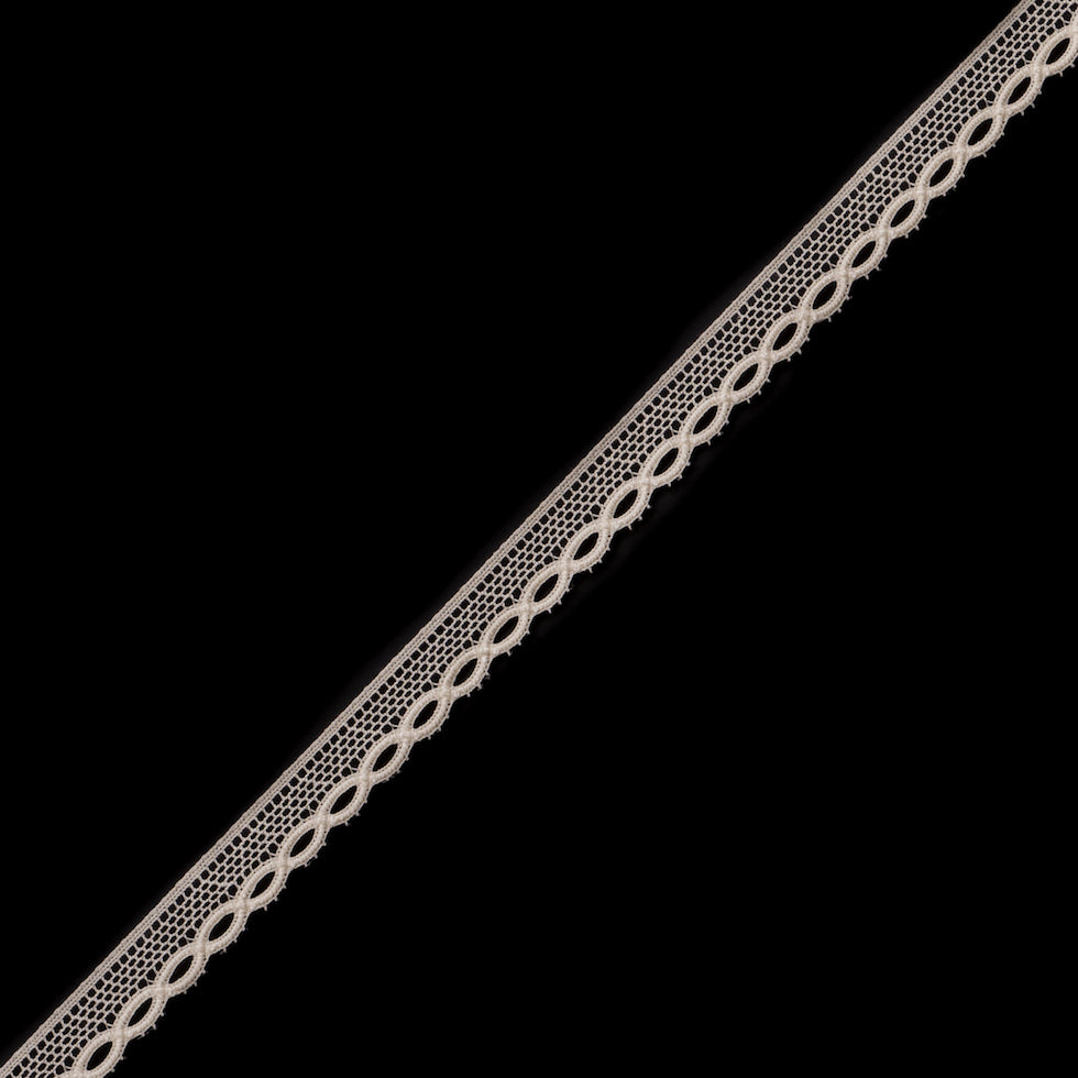 European Beige Eyelet Crochet Trimming - 0.5"