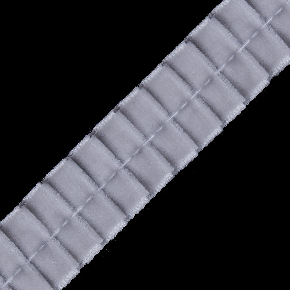 Italian Silver Velvet Knife Pleated Trimming - 0.875 - Detail