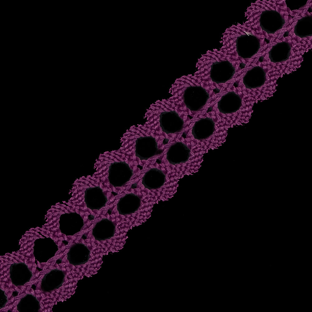 Magenta European Crochet Trim - 0.75 - Detail