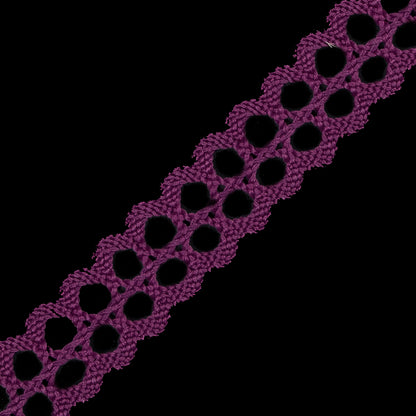 Magenta European Crochet Trim - 0.75 - Detail