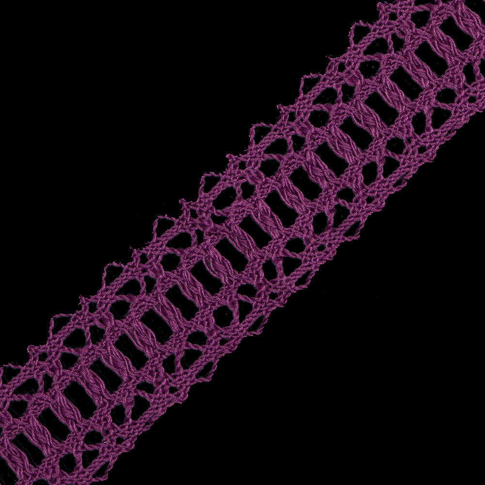 Magenta European Crochet Trim - 1.25 - Detail