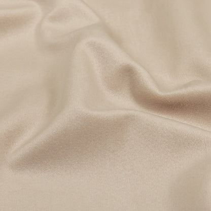 Moonlight Creamy Polyester Velvet Detail