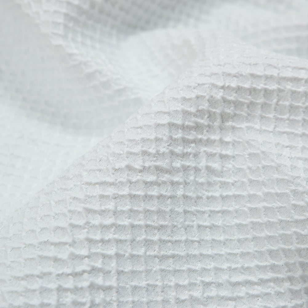 Metallic White Diamond Quilted Brocade - Full