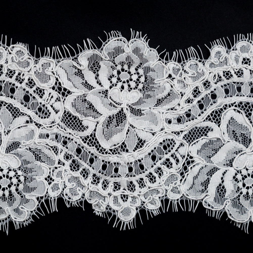 White Floral Corded Lace with Scalloped Eyelash Edges - 4.5 - Detail
