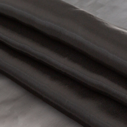 Stark Black Organza - Detail