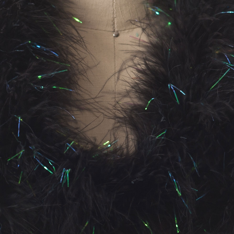 Black Rainbow Marabou Turkey Feather Boa Detail
