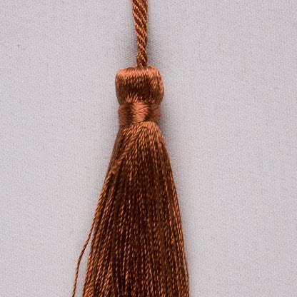 3.5" Cinnamon Basic Tassel Detail