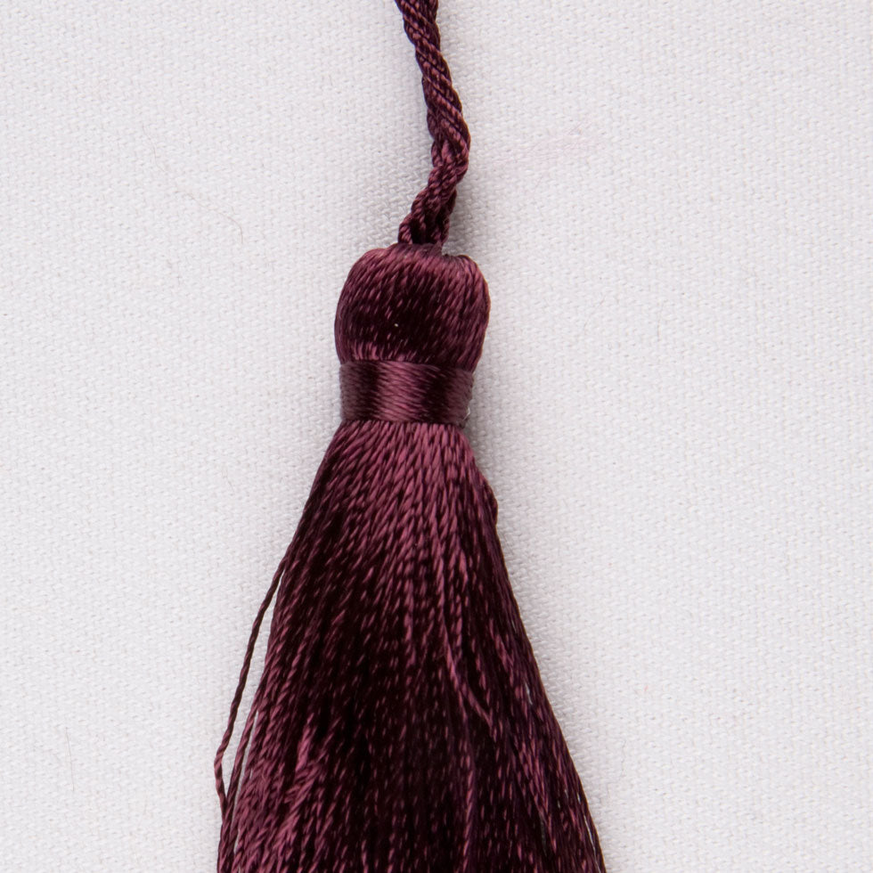 3.5 Eggplant Basic Tassel - Detail