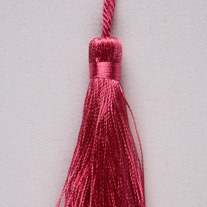 3.5 Fuchsia Basic Tassel - Detail