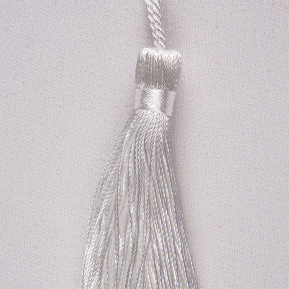 3.5 White Basic Tassel - Detail