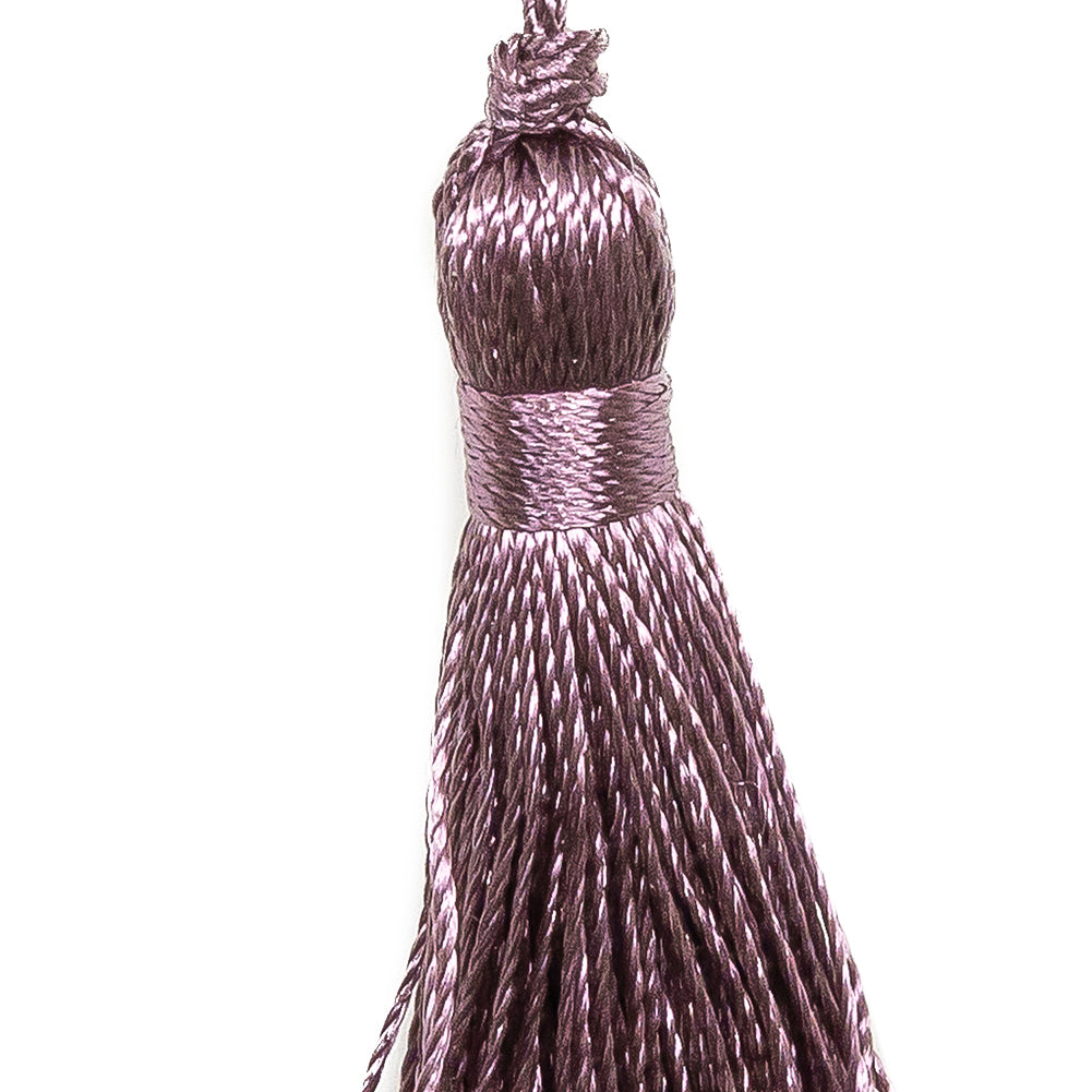 2 Plum Basic Tassel - Detail