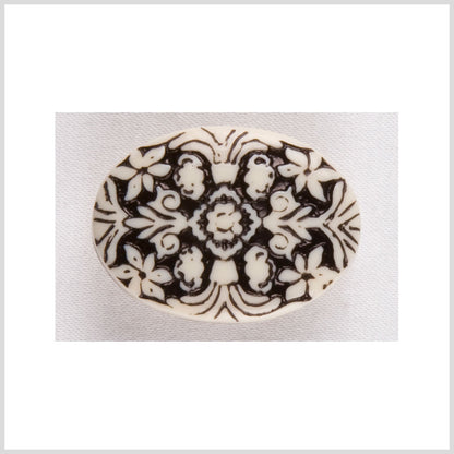 White Black Plastic Button - 28L/18mm