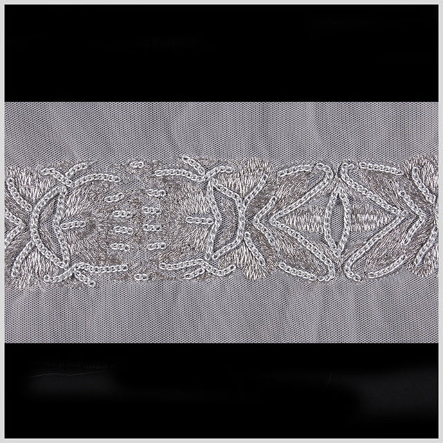 White Metal Chain Bead Trim