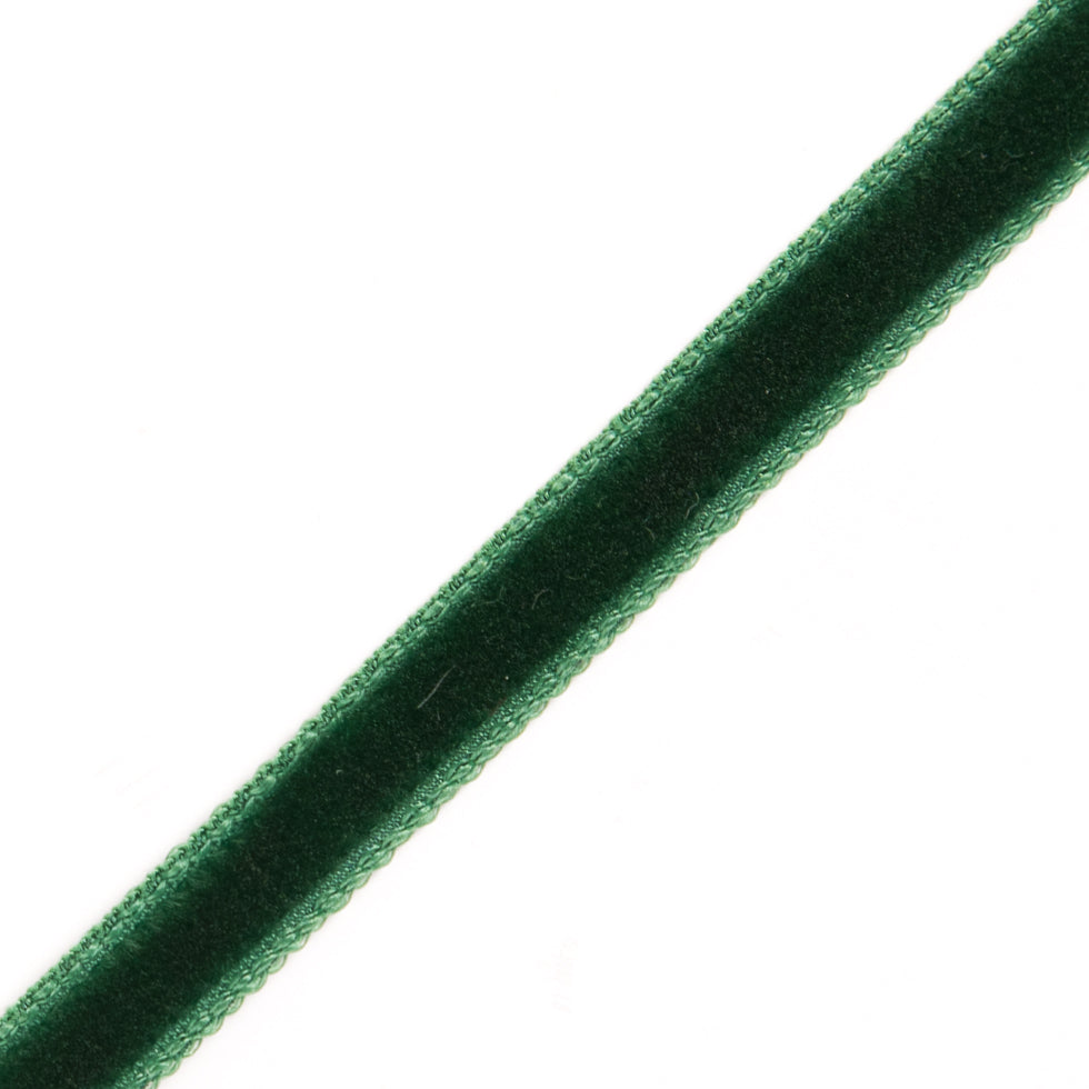 Dark Green Single Face Velvet Ribbon - 0.125 - Detail