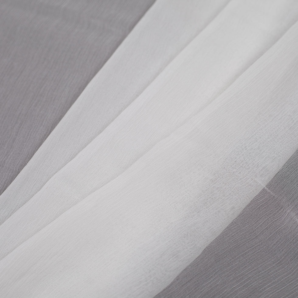 Oscar de la Renta White Crinkle Silk Chiffon - Folded