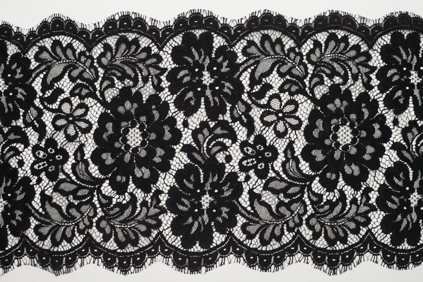 9 Jet Black Scallop-Edged Floral Lace Trim