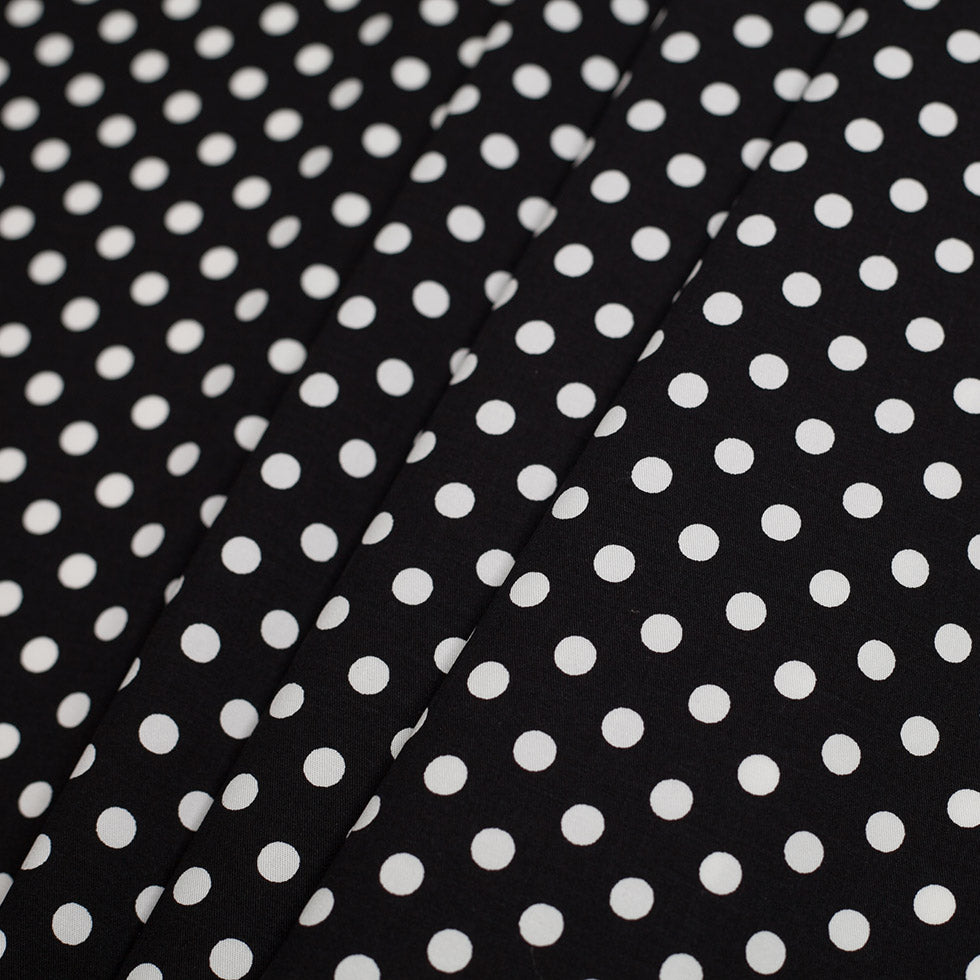 Black/White Polka Dotted Stretch Cotton Twill Detail
