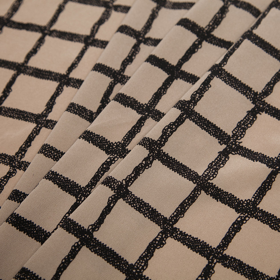 Rag & Bone Stone/Black Printed Stretch Silk Crepe de Chine Detail