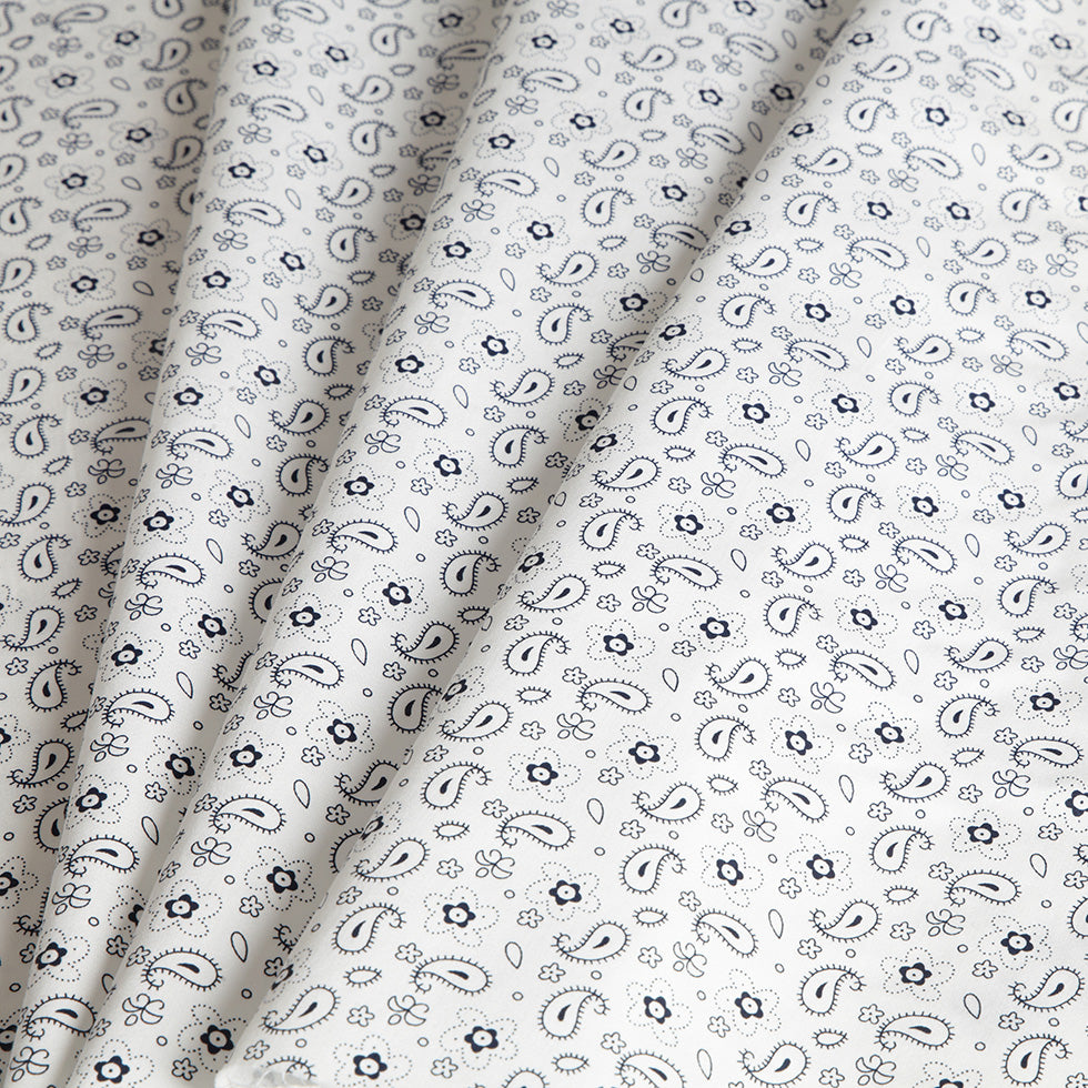 White/Navy Paisley Combed Cotton Sateen Folded