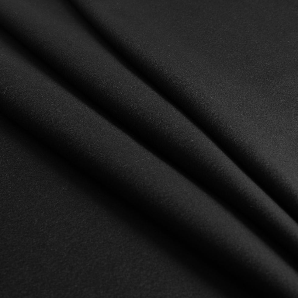 Italian Black 100% Cashmere - Detail