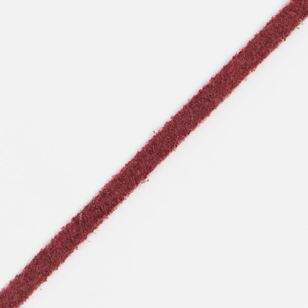 Burnt Red Suede Cord - 3 x 1.5 mm Detail