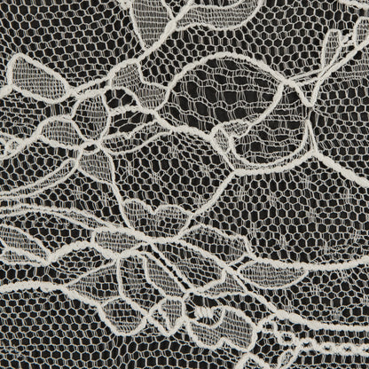 Narrow Ivory Re-embroidered Lace w/ Scalloped Eyelash Edges - Detail