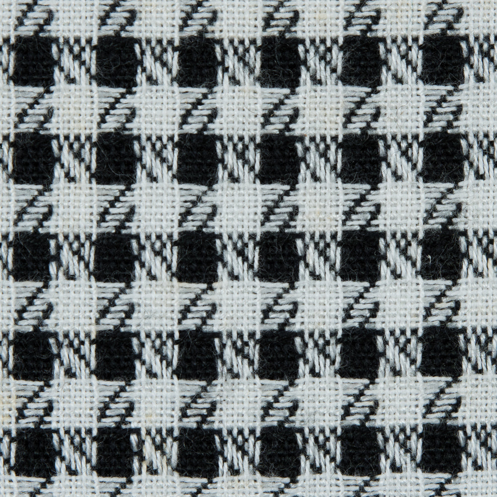 Black and White Double Faced Woven Cotton Blend Detail