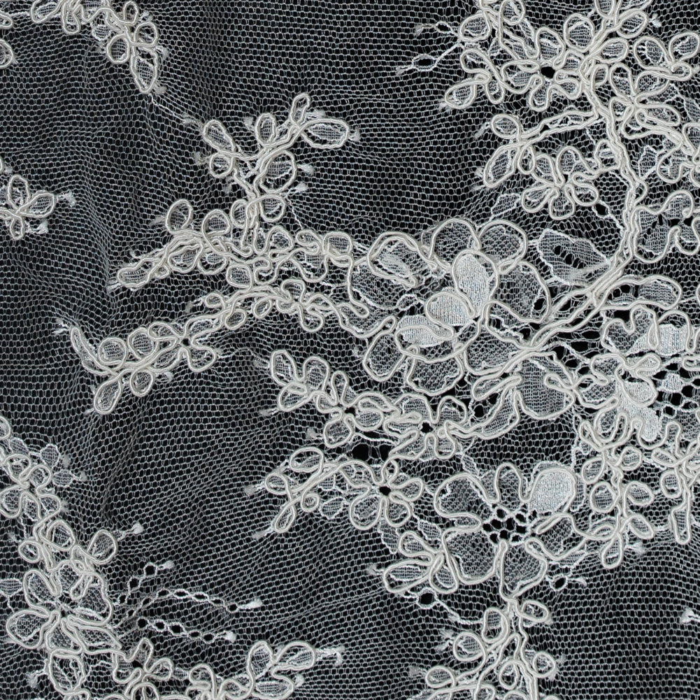 Corded Lace Panel With Finished Edges - Ivory Floral Fancy Border - 3 yards Detail