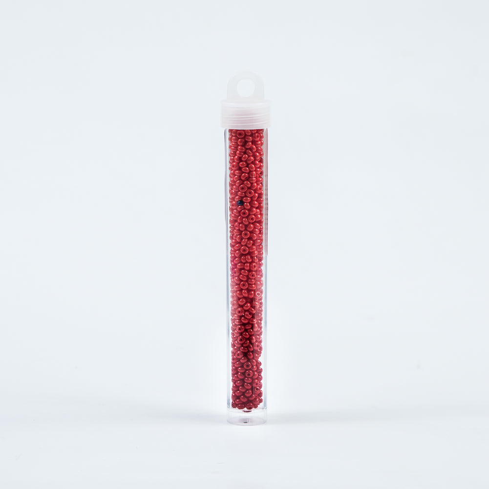 Light Red Opaque Amethyst Czech Seed Beads - Size 8 Detail