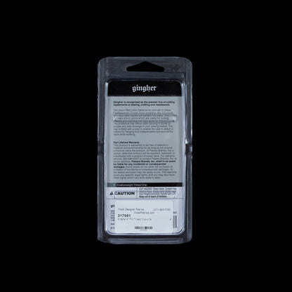 Gingher Featherweight Thread Snipper with Cap - 4" Detail