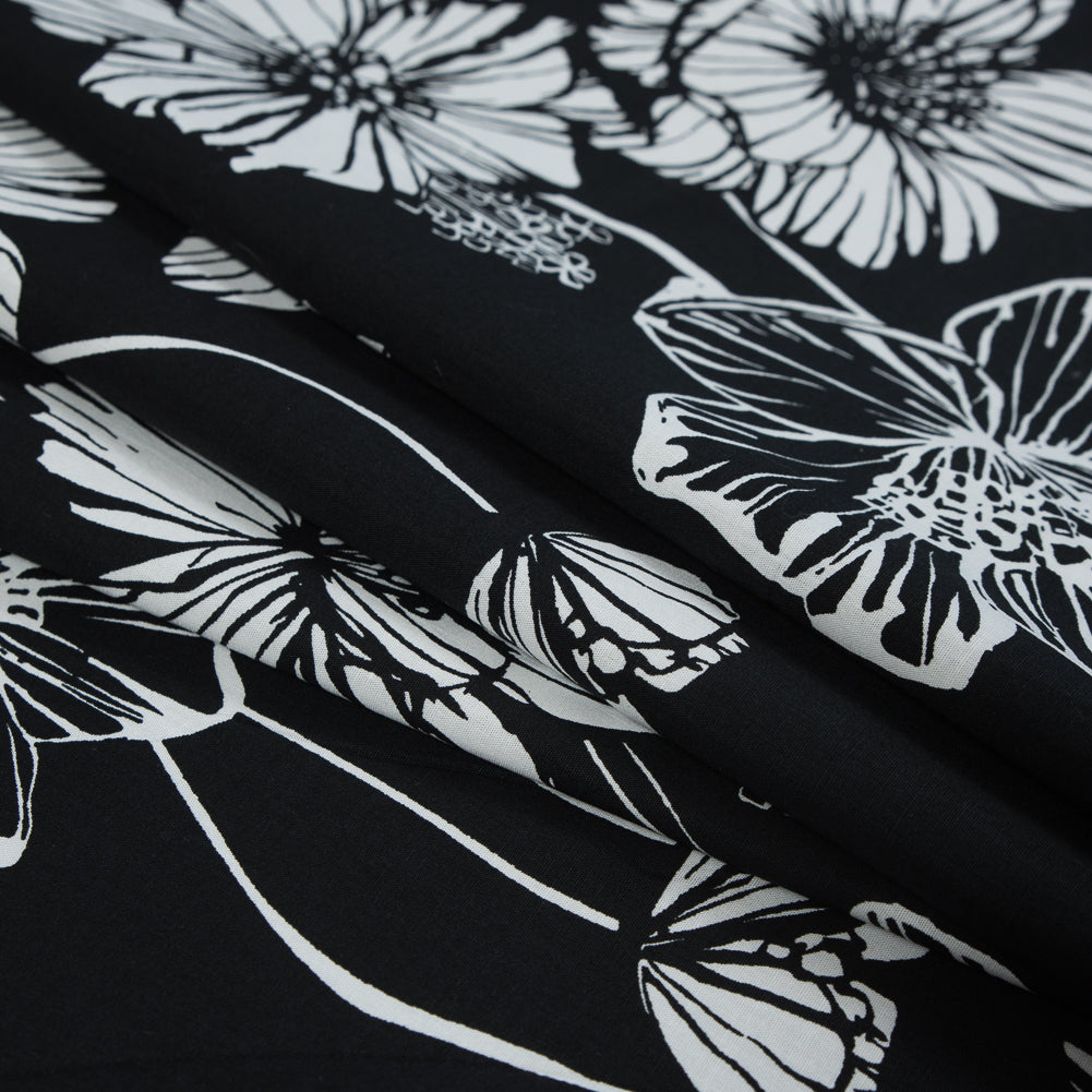 Black and White Large Floral Stretch Cotton Poplin Detail
