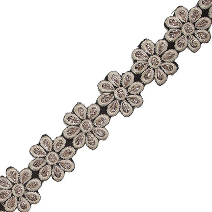 Pale Beige Metallic Floral Iron-on Trim - 1.25" Detail