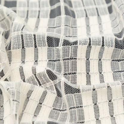 Natural Plaid Polyester Netting Detail