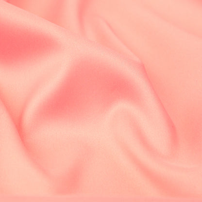 Theory Quartz Pink Radiant Polyester Twill Lining Detail