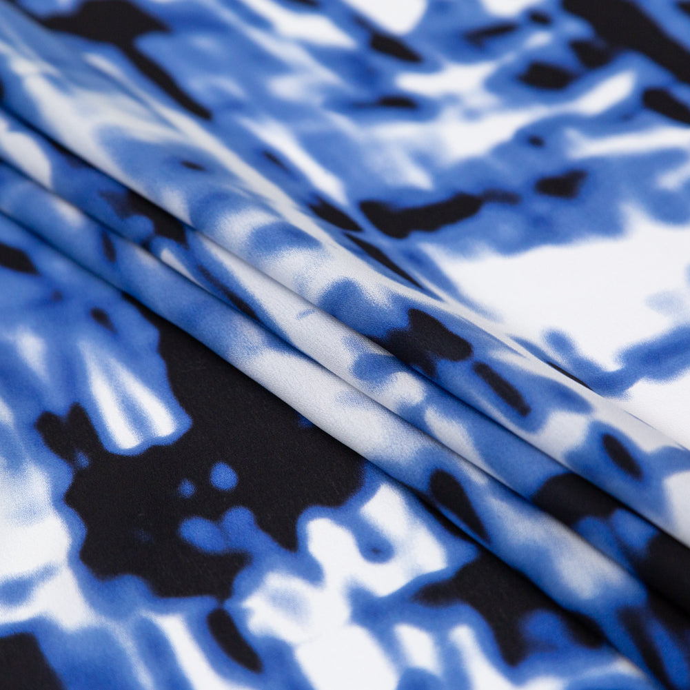 Karen Kane Riviera and White Abstract Silk Crepe de Chine Folded