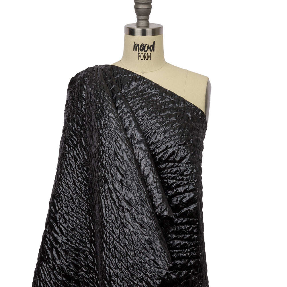 Metallic Black Rippling Luxury Brocade Detail