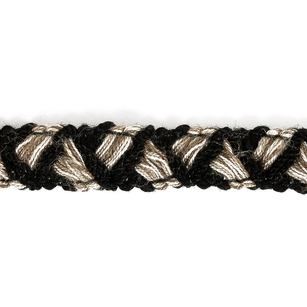 Black and Beige Zig Zag Yarn Trimming - 0.625" Detail