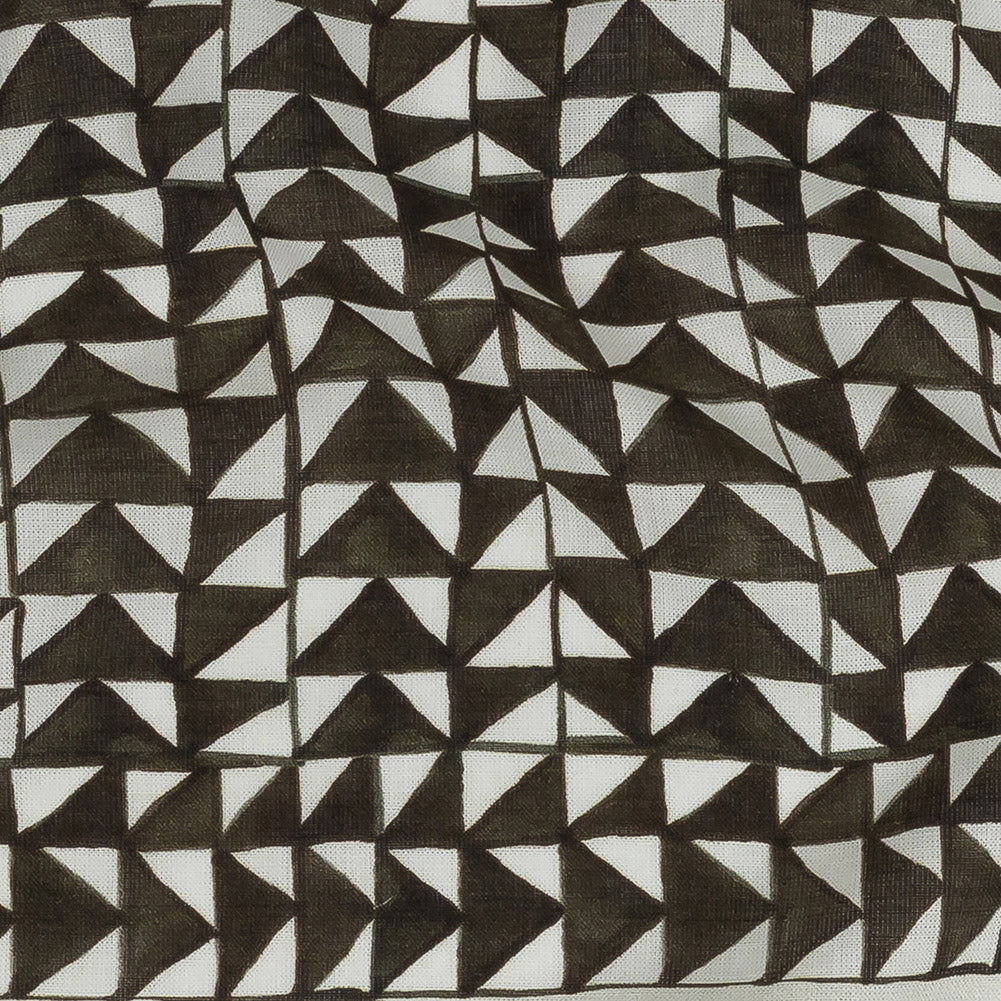 Lightweight Viscose-Linen Woven Print - Black and White Triangle Paths - Mood Exclusive Large Inverted Opposites Full