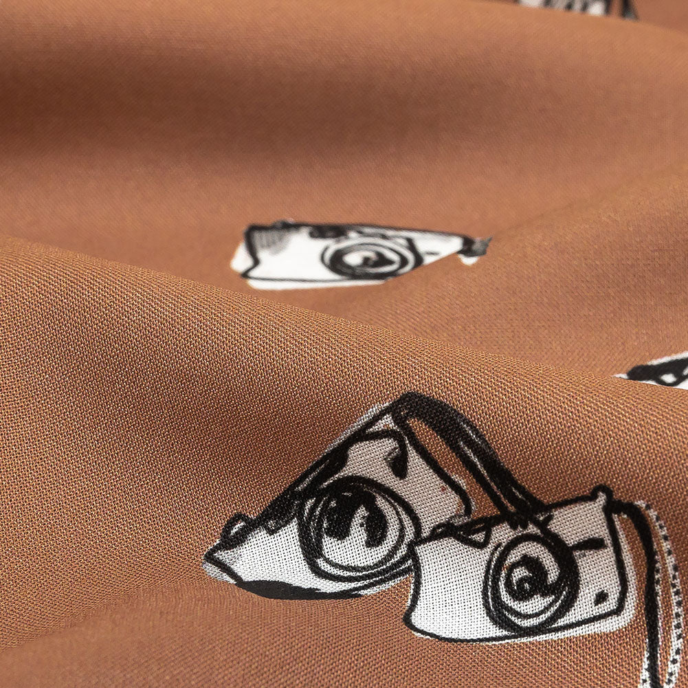 Mood Exclusive Camera Unobscured Drapey Viscose Woven Detail