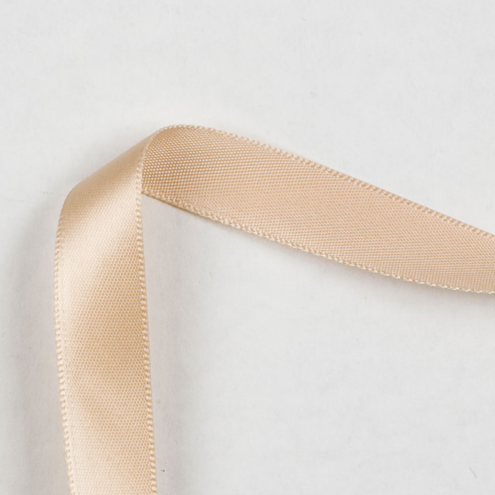 1/4" Tan Single Face Satin Ribbon Detail