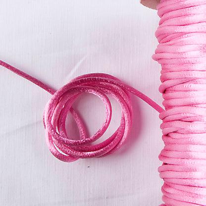 1mm Shocking Pink Rattail Cord Detail
