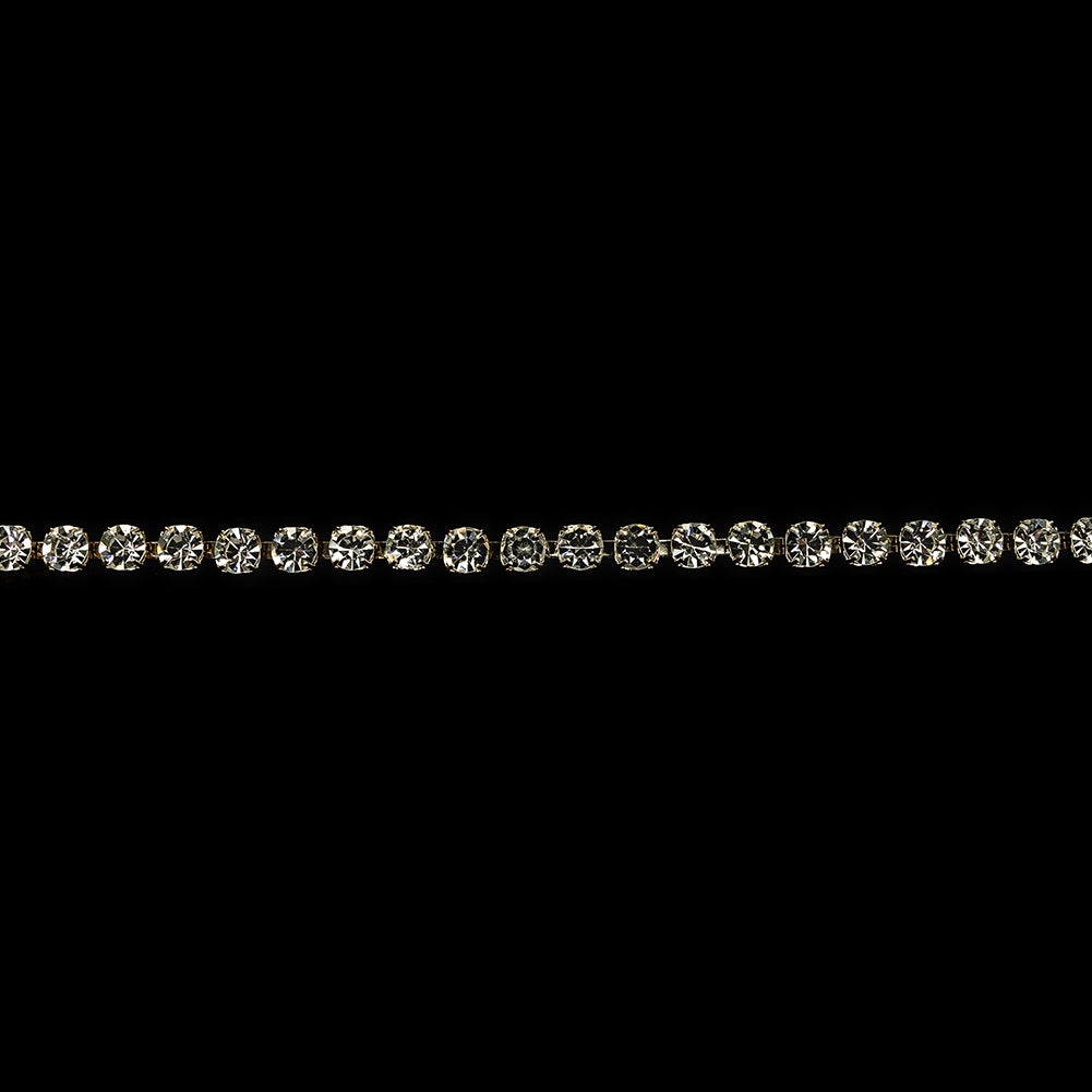 Vintage Czech Crystal Rhinestones and Silver Metal Trim - SS37/7.9MM